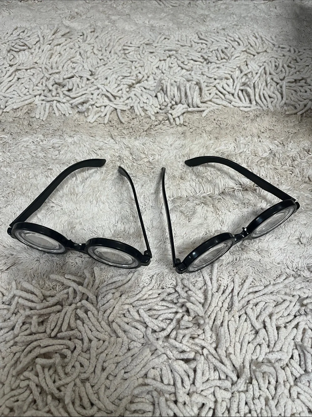 Novelty Round Black Plastic Goggles - Set of 2